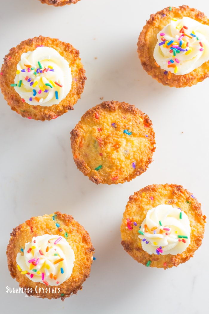vanilla keto birthday cake cupcakes