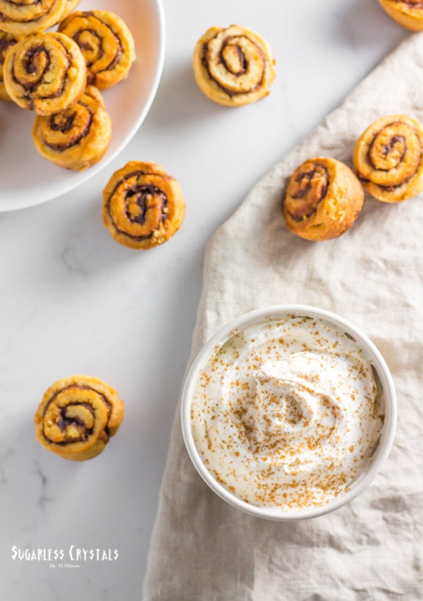 Cinnamon Roll Low Carb Cream Cheese Dip (Keto Friendly, Sugar Free)