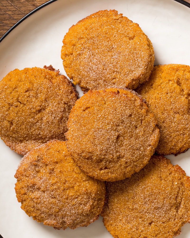 keto pumpkin snickerdoodle cookies on a plate
