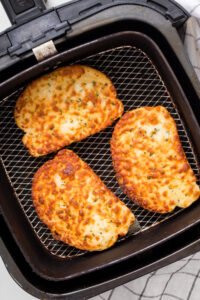 Air Fryer Frozen Garlic Bread: Made In Under 10 Min