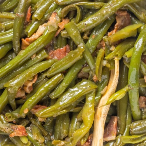 Smothered Green Beans: An Addictive Southern Style Dish 3 Smothered green beans