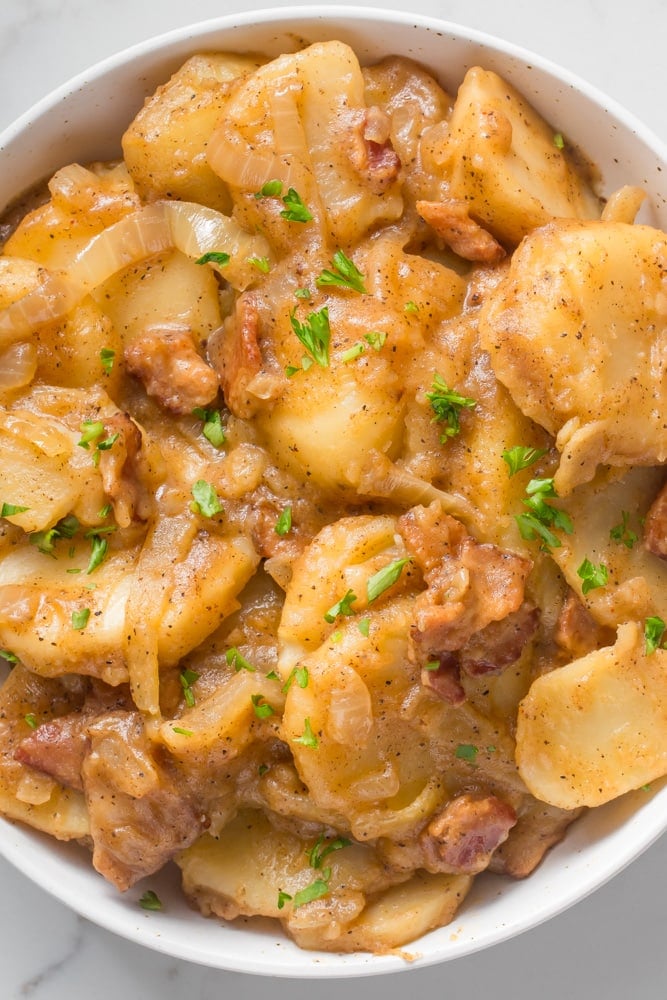 Smothered Potatoes: Easy Southern Recipe With Bacon & Onion 2 Smothered potatoes