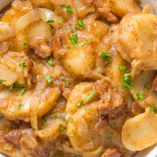 Smothered Potatoes: Easy Southern Recipe With Bacon & Onion 3 Smothered potatoes