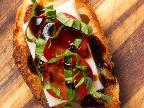 bruschetta with mozzarella