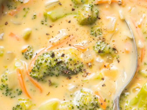 Crockpot broccoli cheese soup
