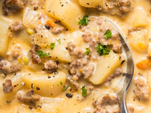 Crockpot creamy potato hamburger soup