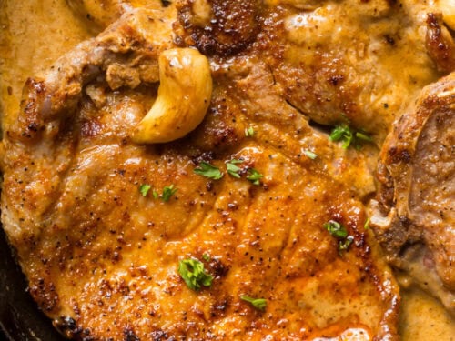 Creamy garlic pork chops