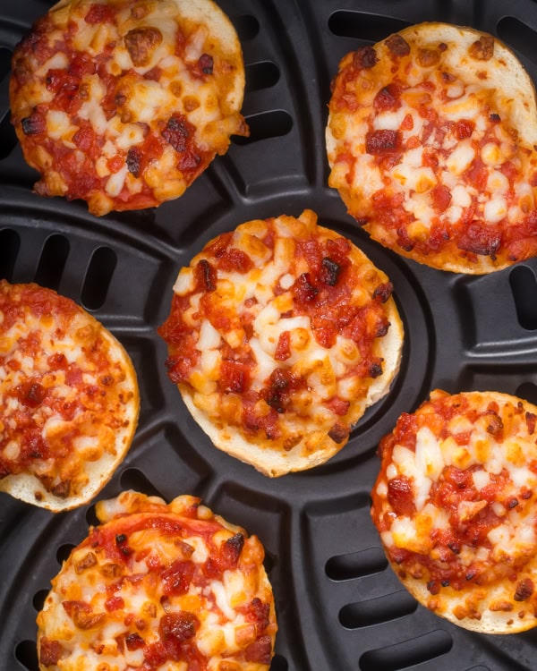 10-minute-air-fryer-bagel-bites