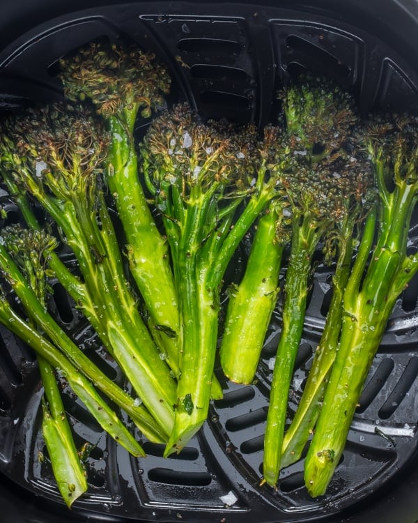 Air fryer broccolini