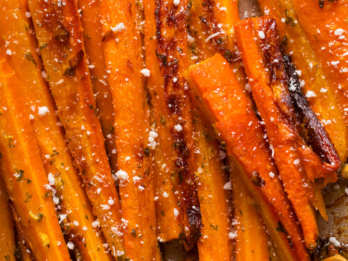 Garlic parmesan roasted carrots