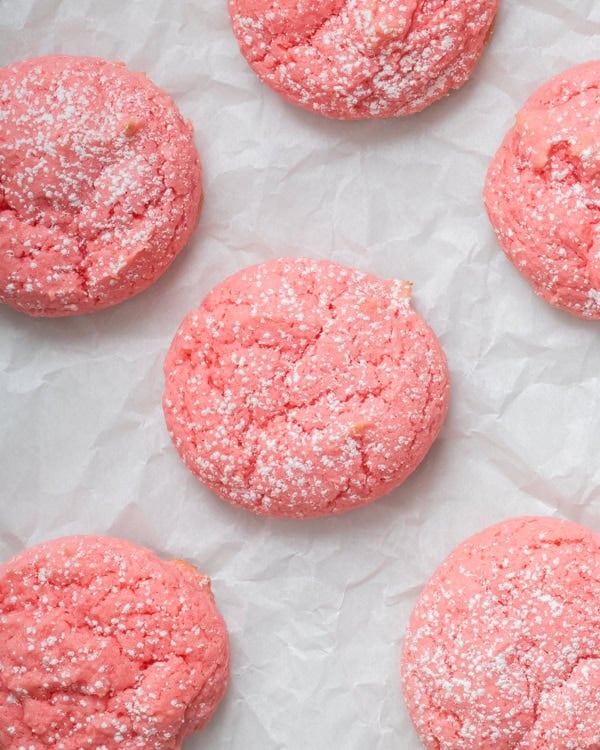 Strawberry cake mix cookies