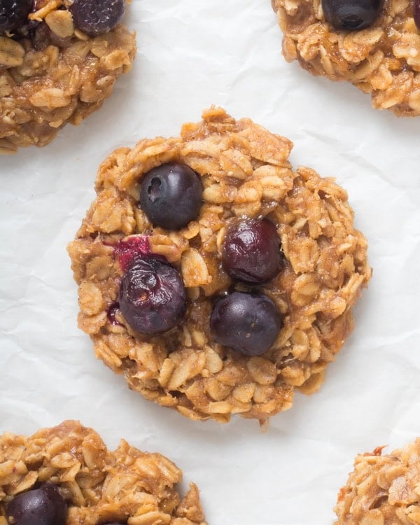 Blueberry oatmeal cookies