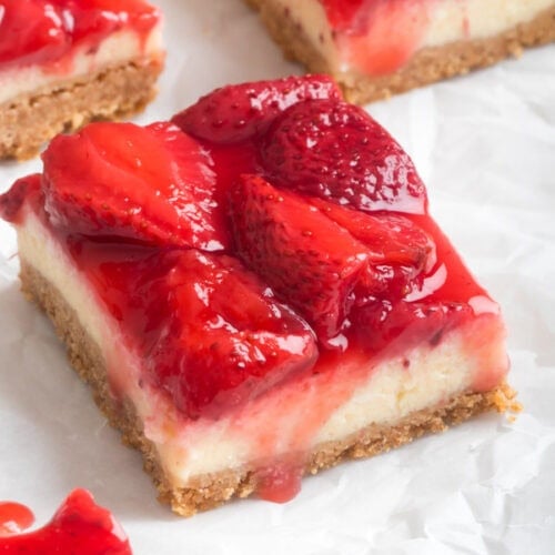 Strawberry Cheesecake Bars 3 Strawberry cheesecake bars