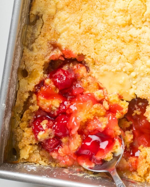 cherry pineapple dump cake