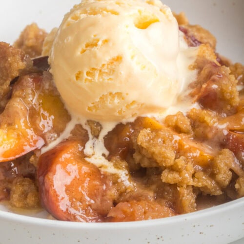 peach crumble