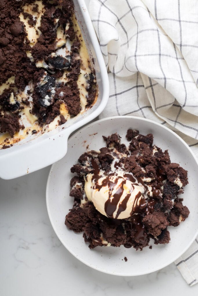 oreo dump cake