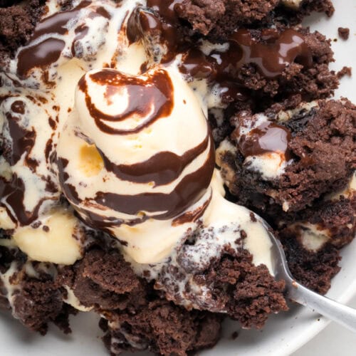 oreo dump cake