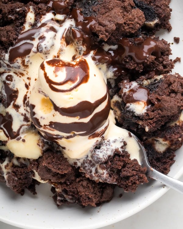 oreo dump cake
