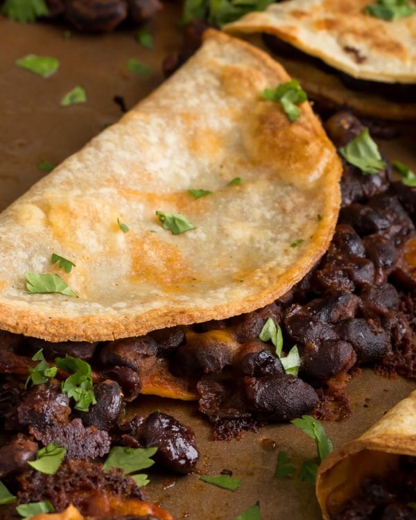 sheet pan black bean tacos